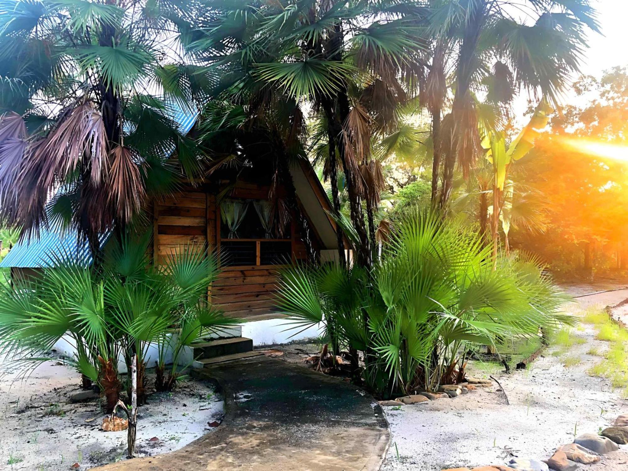 מאיה ביץ' Kin Resort Lodge מראה חיצוני תמונה
