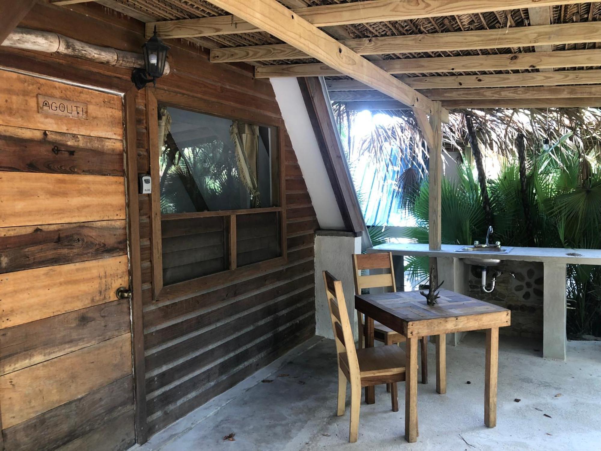 מאיה ביץ' Kin Resort Lodge מראה חיצוני תמונה