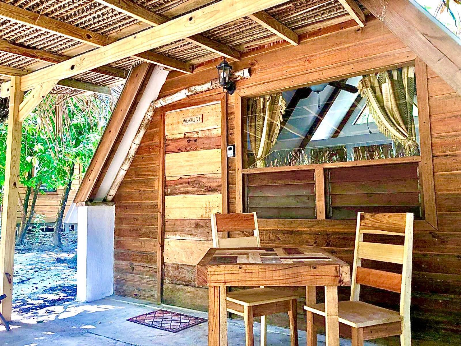 מאיה ביץ' Kin Resort Lodge מראה חיצוני תמונה