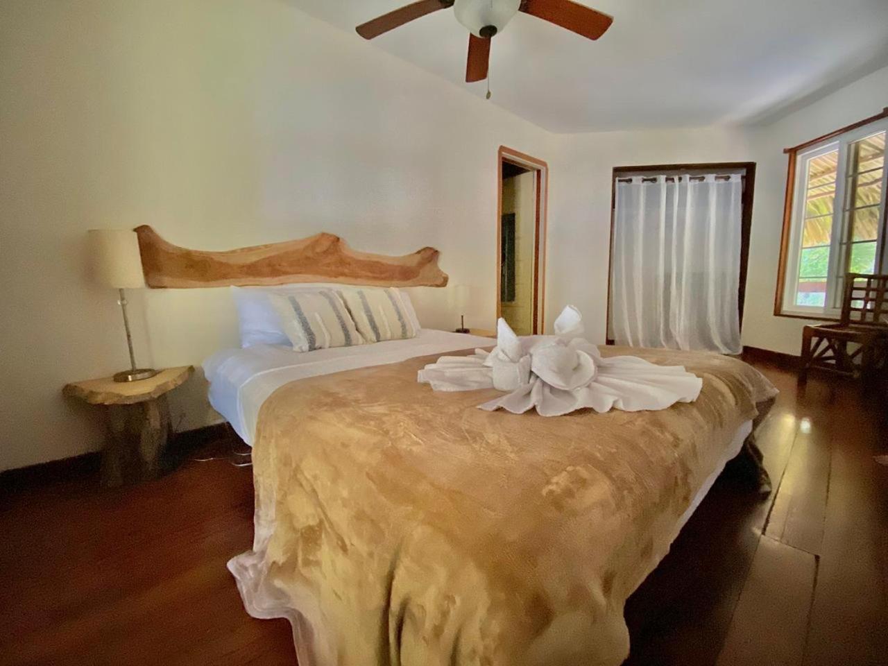 מאיה ביץ' Kin Resort Lodge מראה חיצוני תמונה