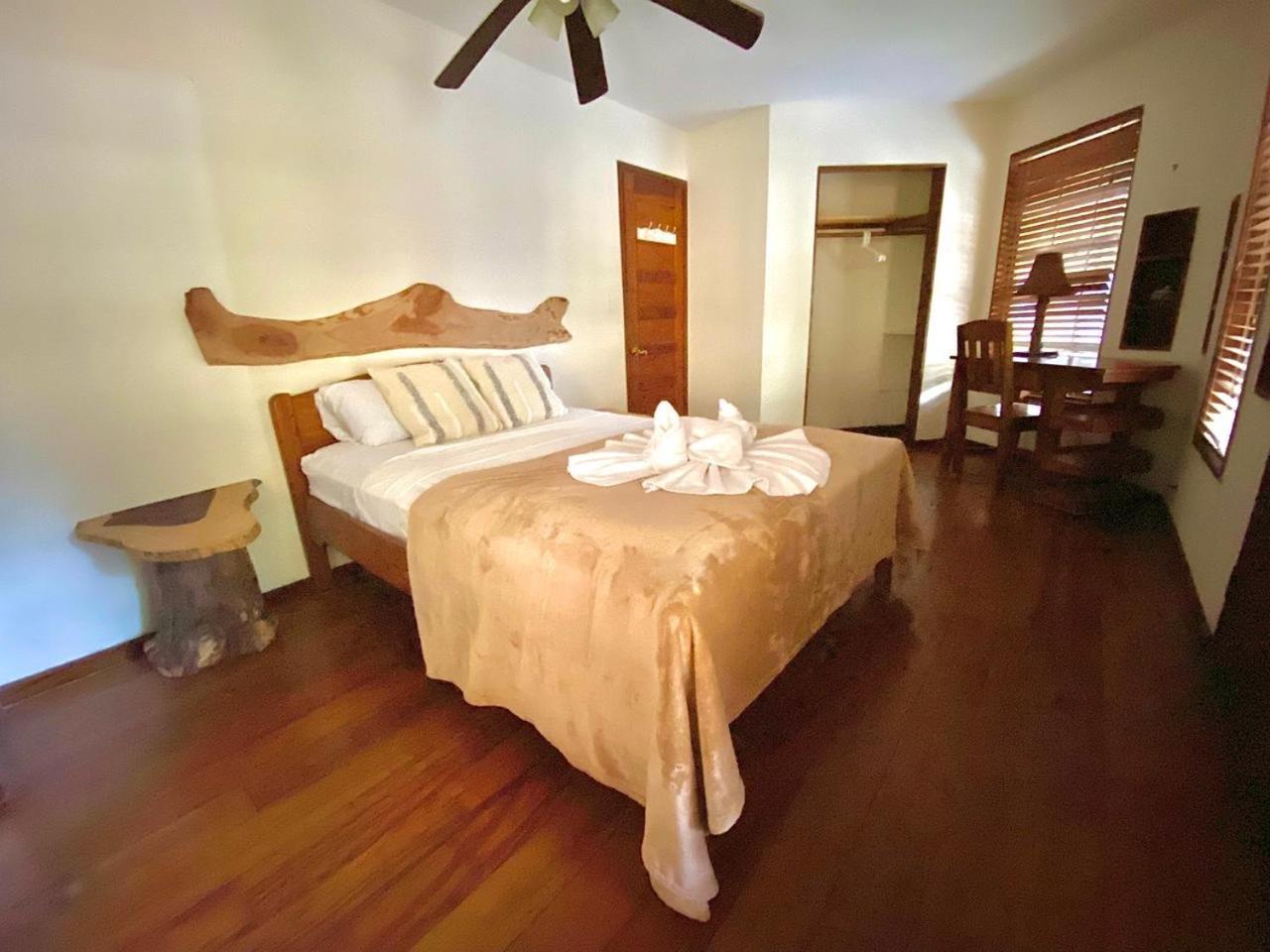 מאיה ביץ' Kin Resort Lodge מראה חיצוני תמונה